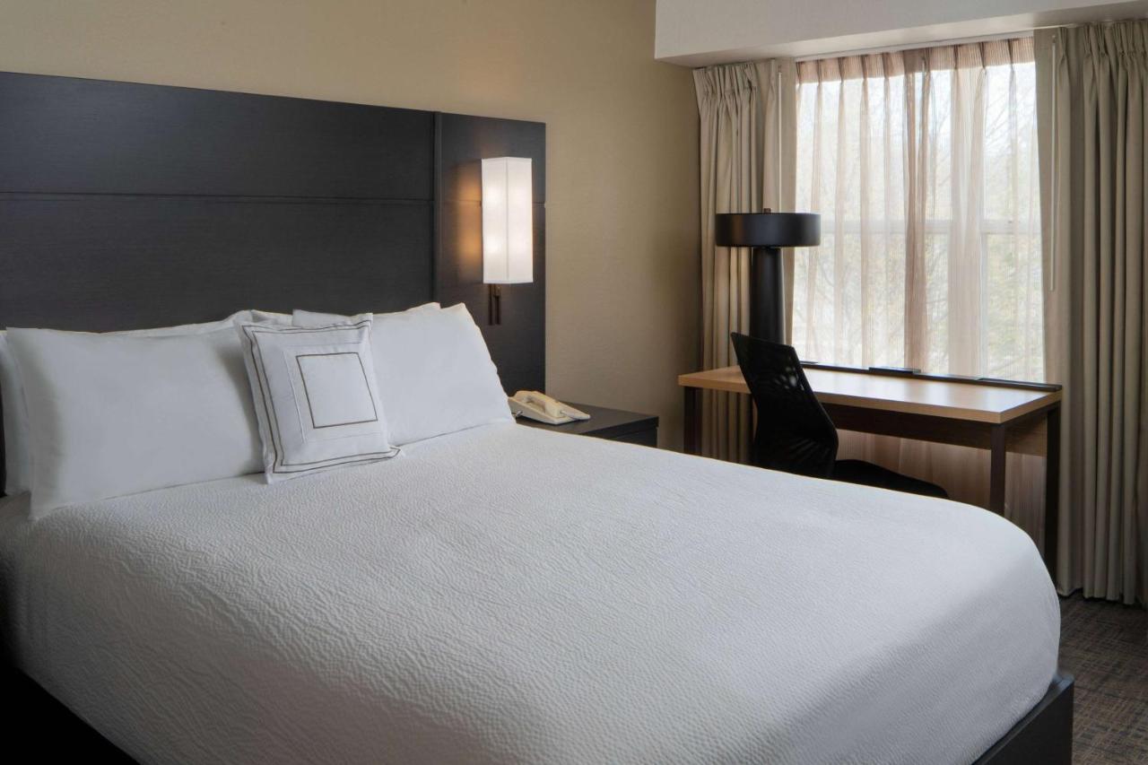 Hotel Sonesta Es Fair Lakes