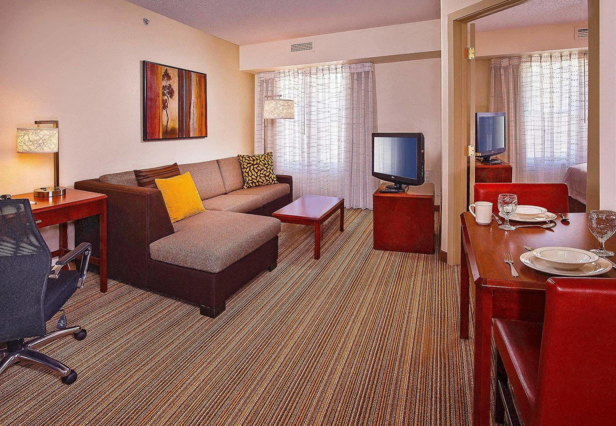 Hotel Sonesta Es Fair Lakes